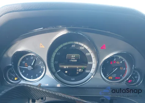 2013 Mercedes-Benz E 350 Bluetec из США, поврежденный, VIN WDDHF2EB3DA727985